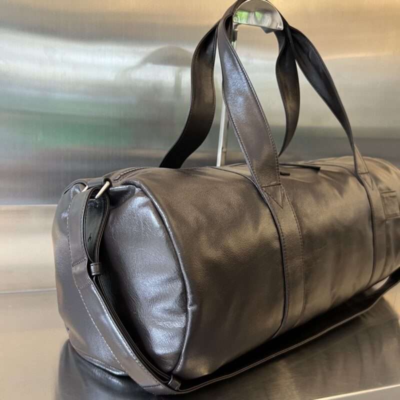 bottega veneta sport travel bag 4 Bottega Veneta Sport Travel Bag - detail