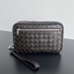 bottega veneta wristband clutch 4 Bottega Veneta Wristband Clutch Fondant - View 5 | Intrecciato Detail