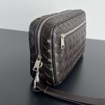 bottega veneta wristband clutch 5 Bottega Veneta Wristband Clutch Fondant - View 4 | Intrecciato Detail