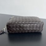 bottega veneta wristband clutch 7 Bottega Veneta Wristband Clutch Fondant - View 2 | Intrecciato Detail