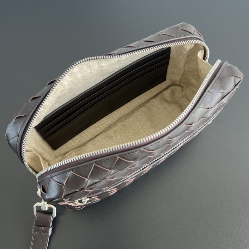 bottega veneta wristband clutch 8 Bottega Veneta Wristband Clutch Fondant - View 9 | Intrecciato Detail