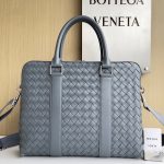 Bottega Veneta Slim Intrecciato Briefcase Grey - View 2 | Intrecciato Detail