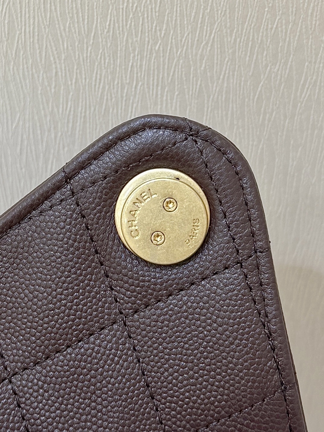 Chanel 25 Medium Bag Brown - fake chanel 25 medium brown detail 4