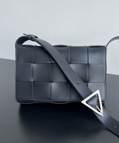 Bottega Veneta Cassette 2.0 in Navy - Italian Leather Replica