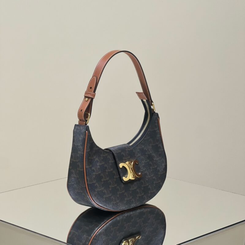 Celine Triomphe Ava Gallery 1 Celine Triomphe Ava Gallery 1 - Replica Celine Bag