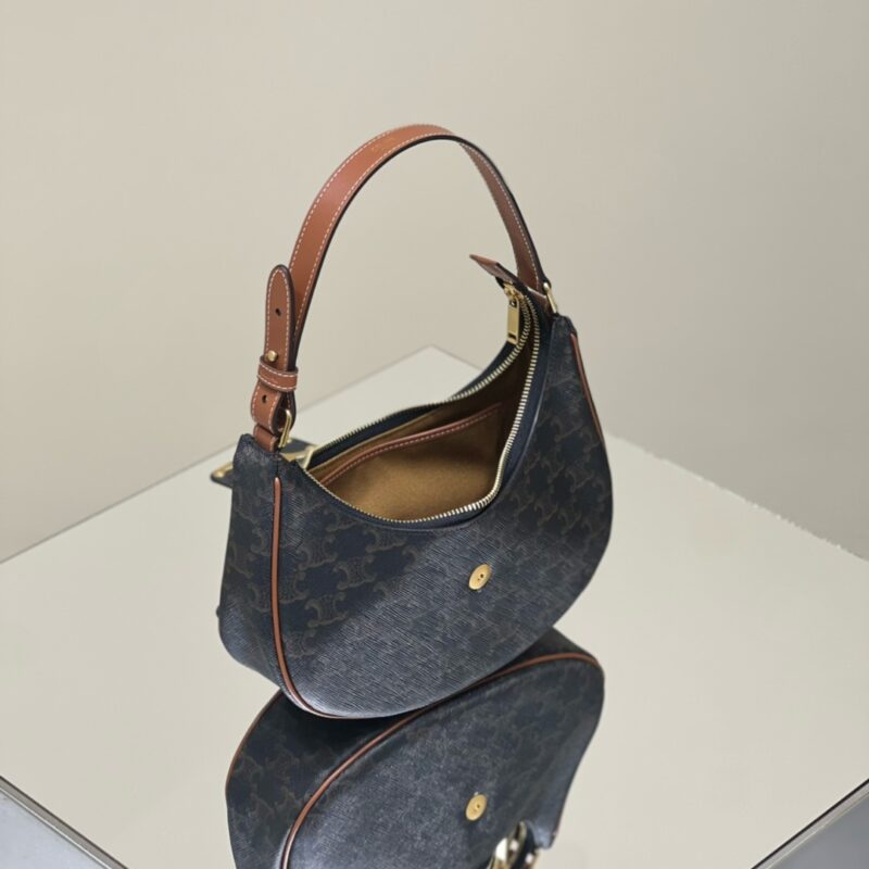Celine Triomphe Ava Gallery 8 Celine Triomphe Ava Gallery 8 - Replica Celine Bag