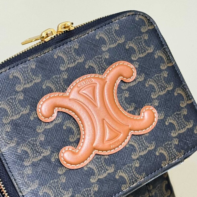 Celine Triomphe Box On Chain Gallery 4 Celine Triomphe Box On Chain Gallery 4 - Replica Celine Bag