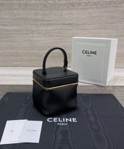 Replika Celine Triomphe Clutch