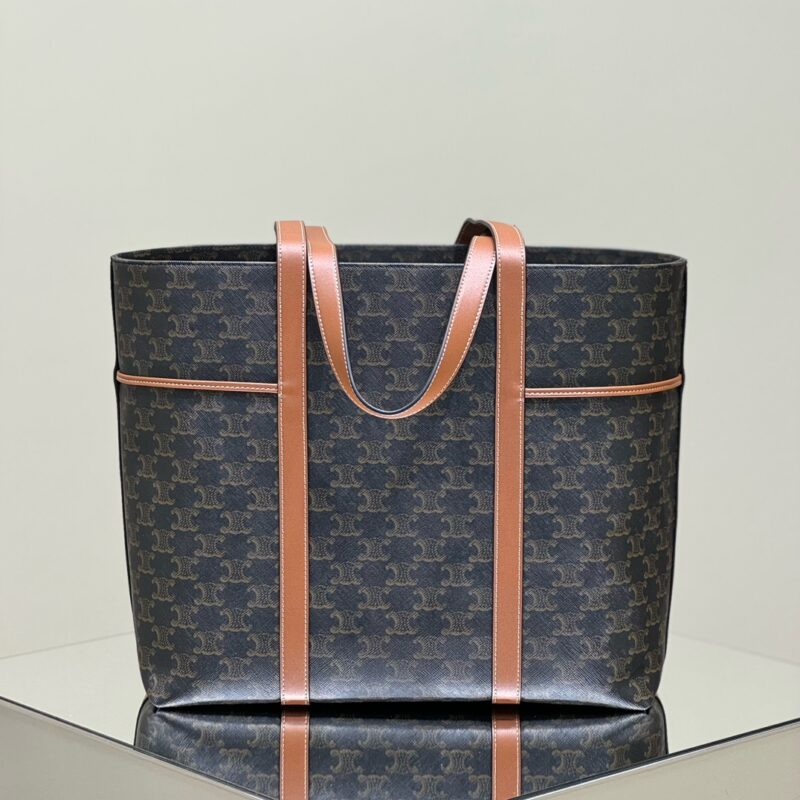 Celine Triomphe Horizontal Cabas Gallery 2 Celine Triomphe Horizontal Cabas Gallery 2 - Replica Celine Bag