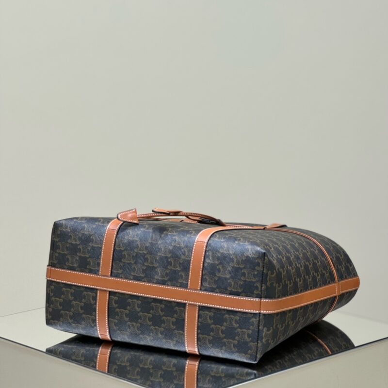 Celine Triomphe Horizontal Cabas Gallery 3 Celine Triomphe Horizontal Cabas Gallery 3 - Replica Celine Bag