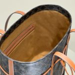 Celine Triomphe Horizontal Cabas Gallery 7 Celine Triomphe Horizontal Cabas Gallery 7 - Replica Celine Bag
