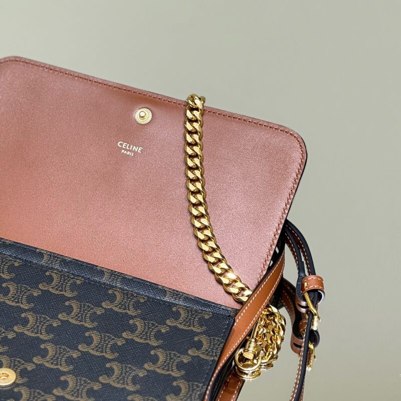 Celine Triomphe Multipochette Gallery 5 Celine Triomphe Multipochette Gallery 5 - Replica Celine Bag