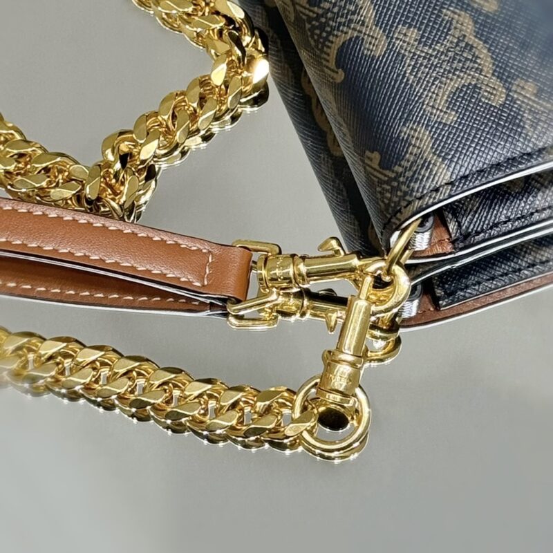 Celine Triomphe Multipochette Gallery 7 Celine Triomphe Multipochette Gallery 7 - Replica Celine Bag