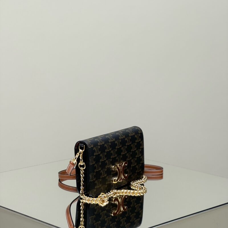 Celine Triomphe Multipochette Gallery 9 Celine Triomphe Multipochette Gallery 9 - Replica Celine Bag