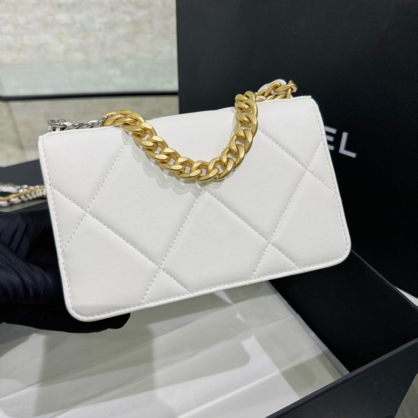 chanel-19-wallet-on-chain-white-gallery-1 CHANEL 19 Wallet on Chain White - chanel wallet on chain dupe detail 1