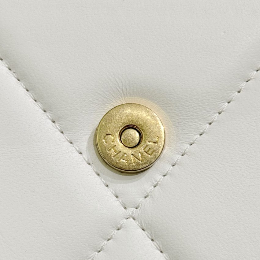 chanel-19-wallet-on-chain-white-gallery-4 CHANEL 19 Wallet on Chain White - chanel wallet on chain dupe detail 7