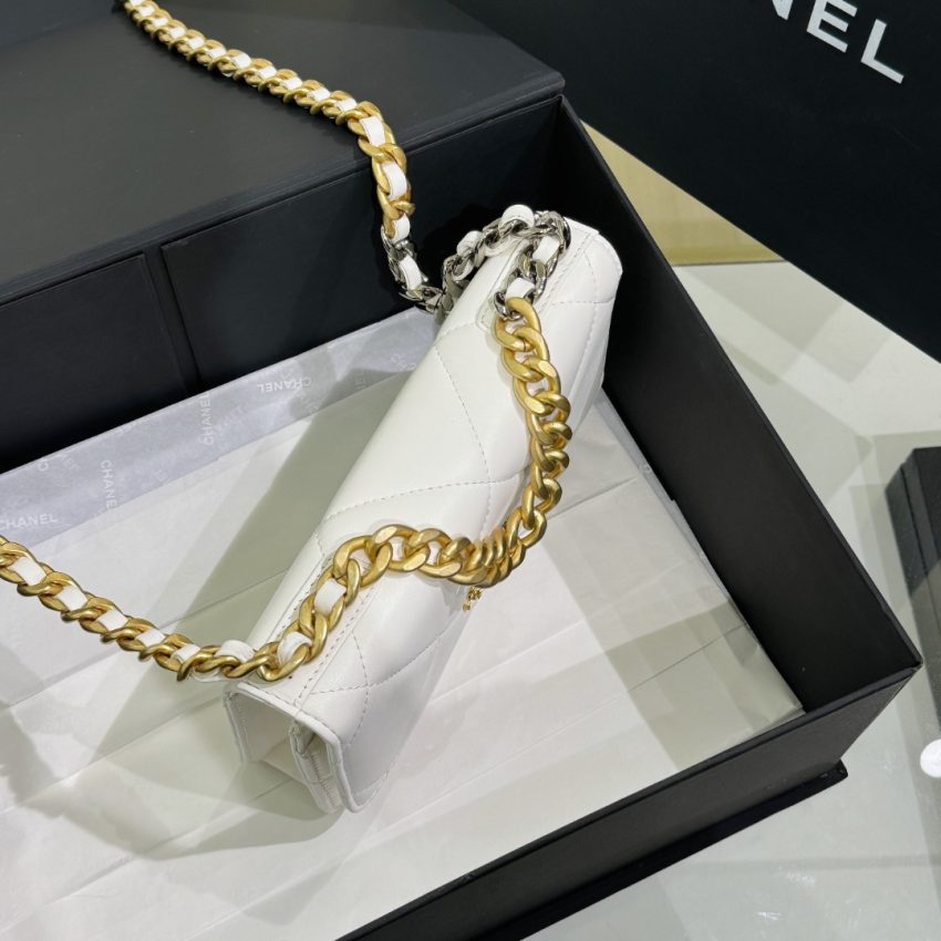 chanel-19-wallet-on-chain-white-gallery-8 CHANEL 19 Wallet on Chain White - chanel wallet on chain dupe detail 15