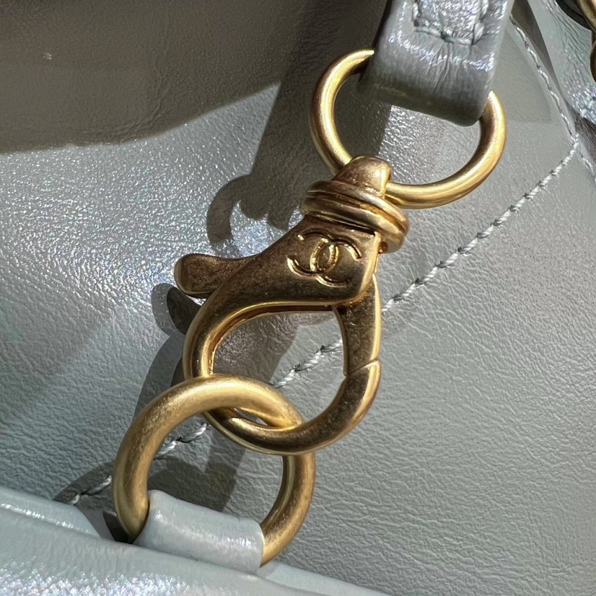 CHANEL 22 Medium Handbag Mint Green - fake chanel 22 medium detail 5