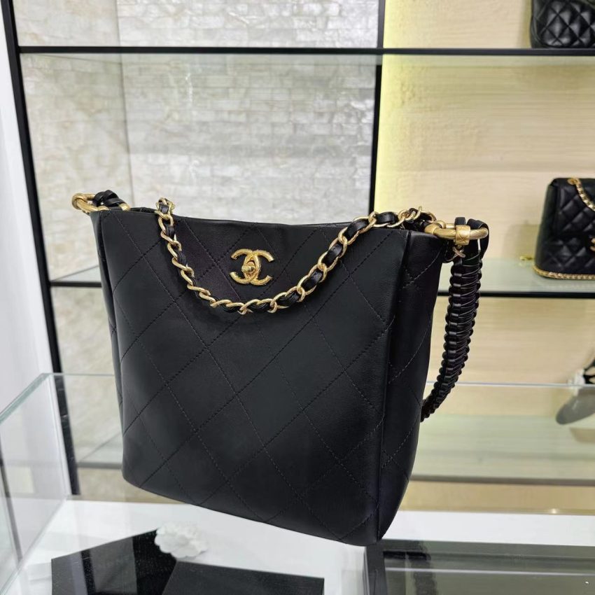 CHANEL 23A Hobo Bag - chanel hobo replica detail 5