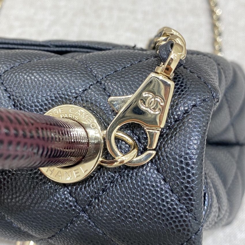 Chanel 23p Coco Lizard Handle 2 CHANEL 23P Coco Lizard Handle - chanel coco lizard replica detail 1