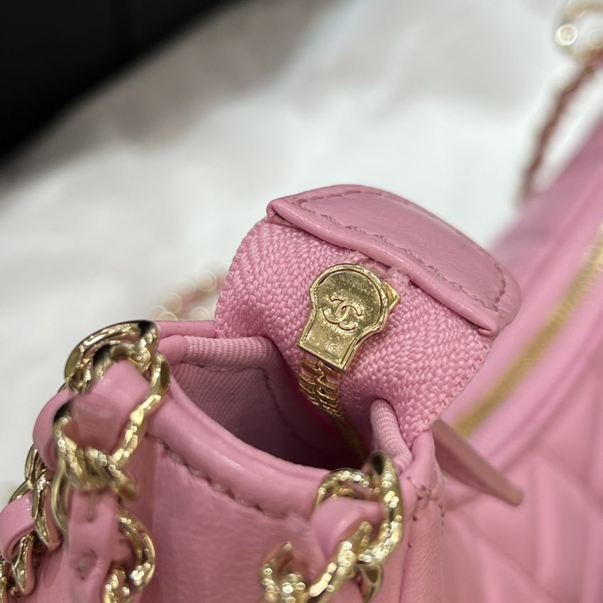 Chanel 23p Crescent Bag Pink 3 CHANEL 23P Crescent Bag Pink - fake chanel crescent pink detail 2
