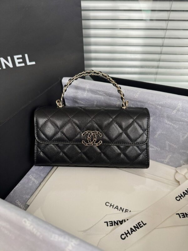 Chanel 23p Kelly Handle 1
