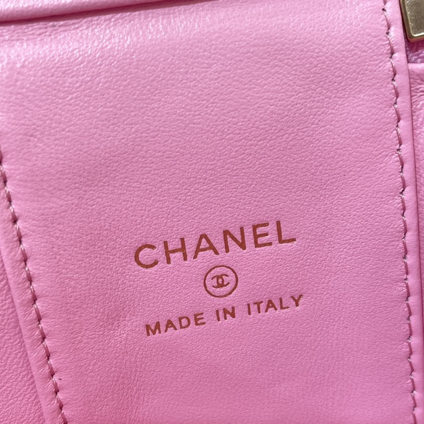 Chanel 23p Lipstick Bag Pink 8 CHANEL 23P Lipstick Bag Pink - chanel lipstick bag dupe detail 7