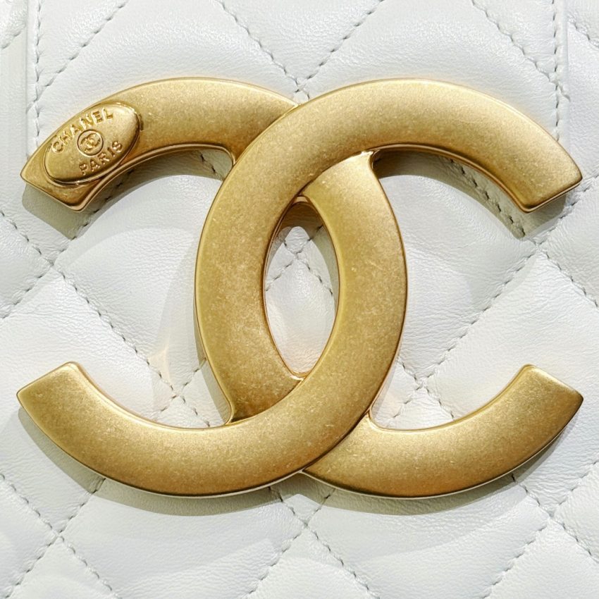CHANEL 24c Baguette Bag White - chanel baguette replica detail 10