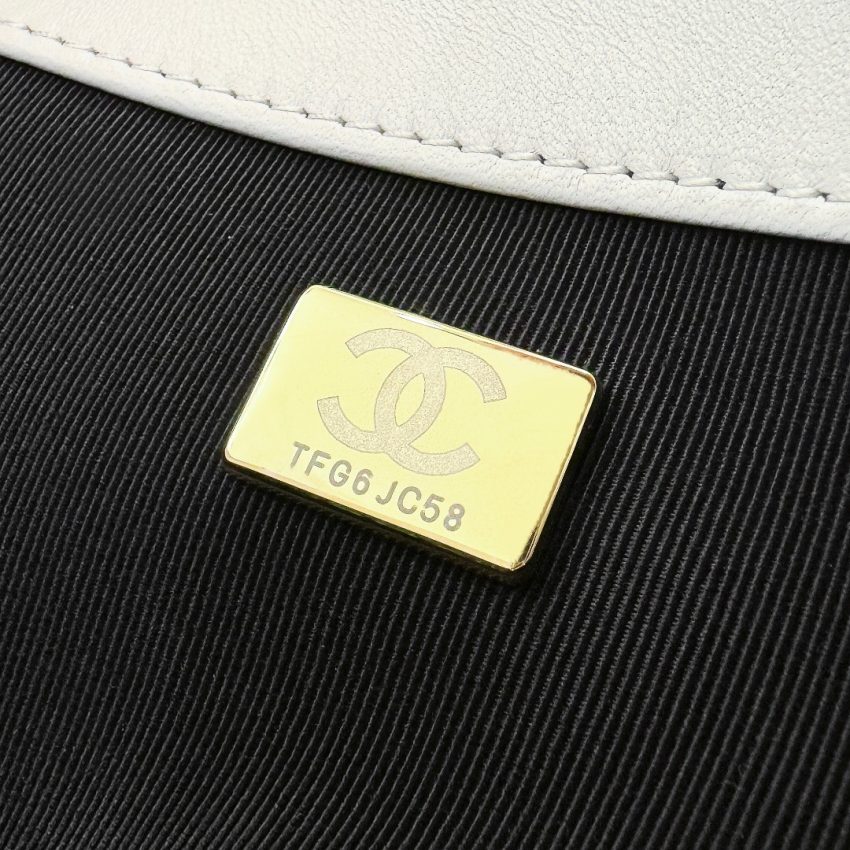 CHANEL 24c Baguette Bag White - chanel baguette replica detail 25