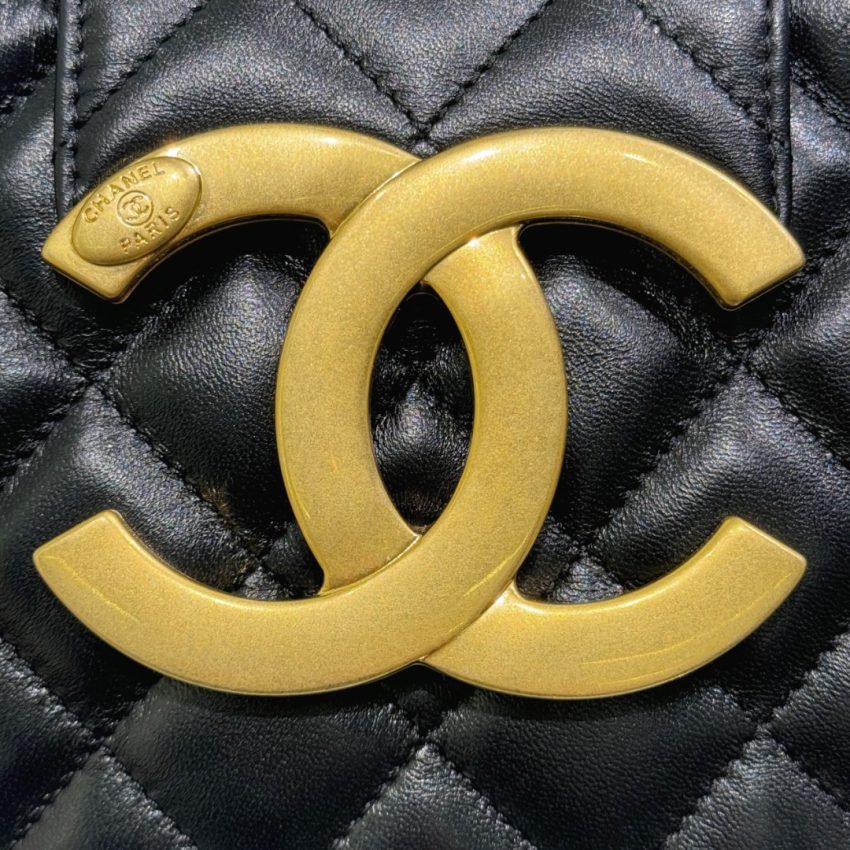chanel-24c-round-shoulder-bag-black-gallery-4 CHANEL 24c Round Shoulder Bag Black - chanel round bag dupe detail 7