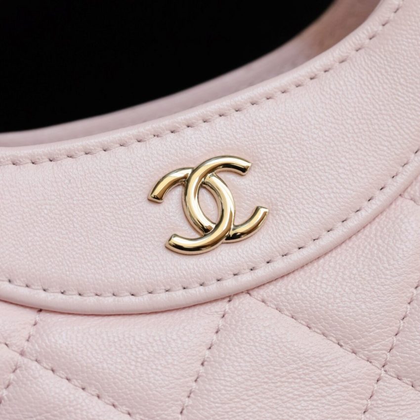CHANEL 24s Mini Horizontal Pink Purple - chanel mini horizontal pink purple dupe detail 3