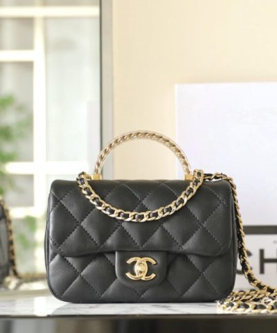 CHANEL CF 19 cm Handle Black