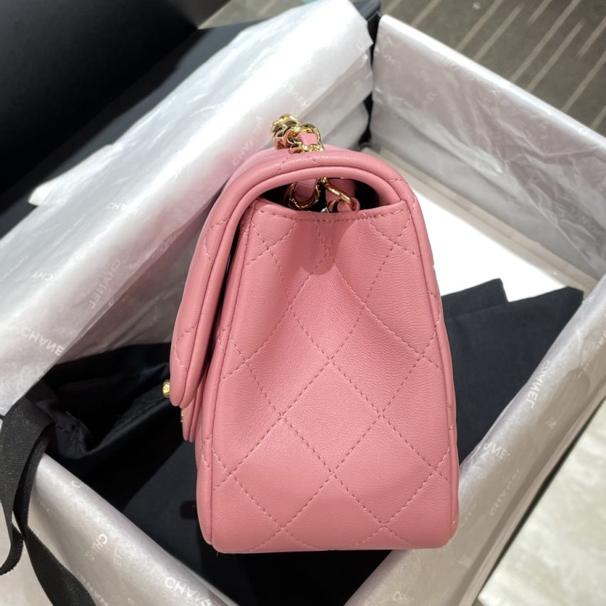 Chanel Classic Flap 17cm Pink 4 CHANEL Classic Flap 17cm Pink - chanel classic flap dupe detail 3
