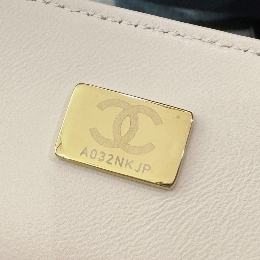 Chanel Classic Flap 20cm Beige 2 CHANEL Classic Flap 20cm Beige - chanel mini flap dupe detail 3