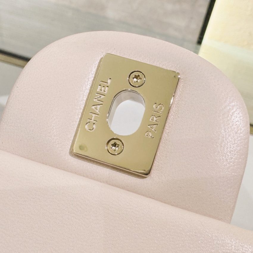 Chanel Classic Flap 20cm Beige 8 CHANEL Classic Flap 20cm Beige - chanel mini flap dupe detail 9