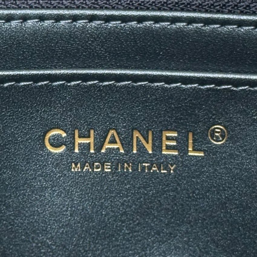 Chanel Classic Flap 20cm Denim 12 CHANEL Classic Flap 20cm Denim - chanel denim bag dupe detail 3