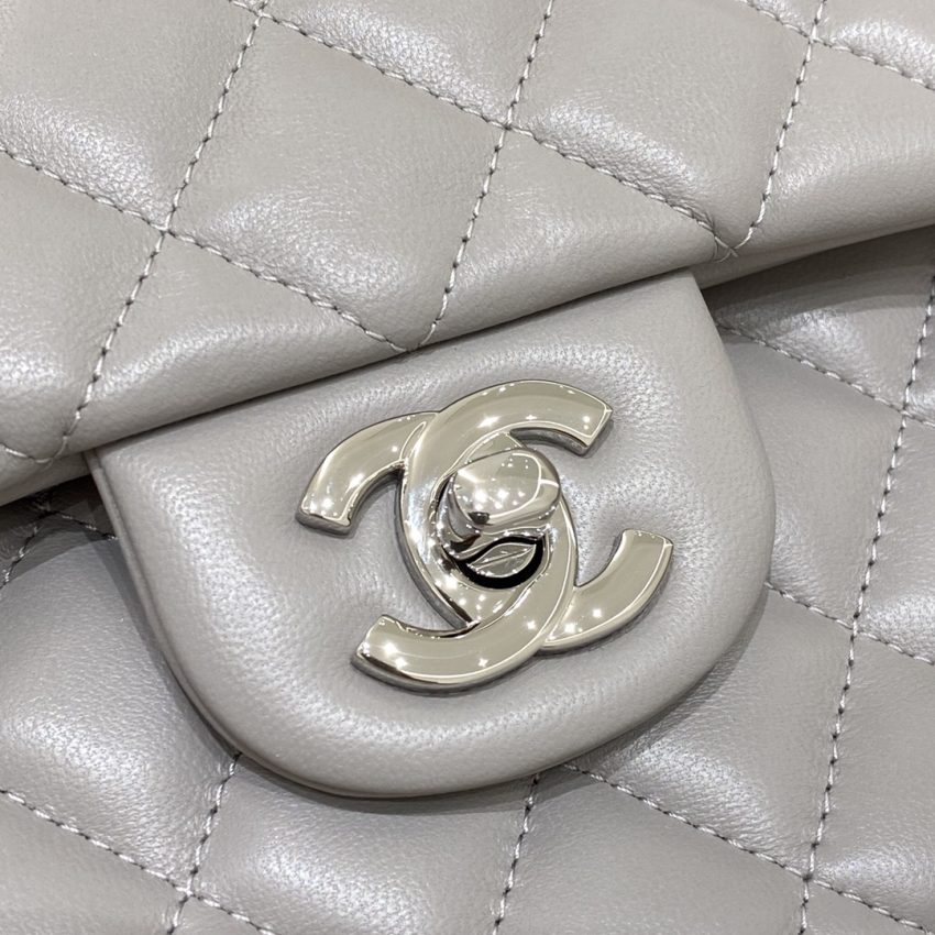 CHANEL Classic Flap 23cm Dove Grey - designer bag dupe detail 2