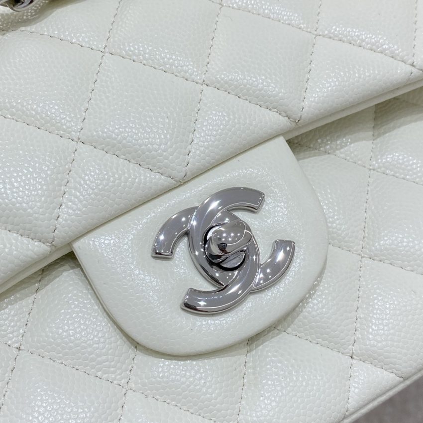 Chanel Classic Flap 23cm White 4 CHANEL Classic Flap 23cm White - chanel flap bag replica detail 3
