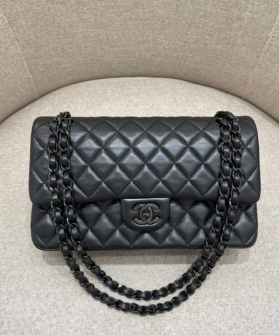 CHANEL Klassisk Flik 25cm Helsvart