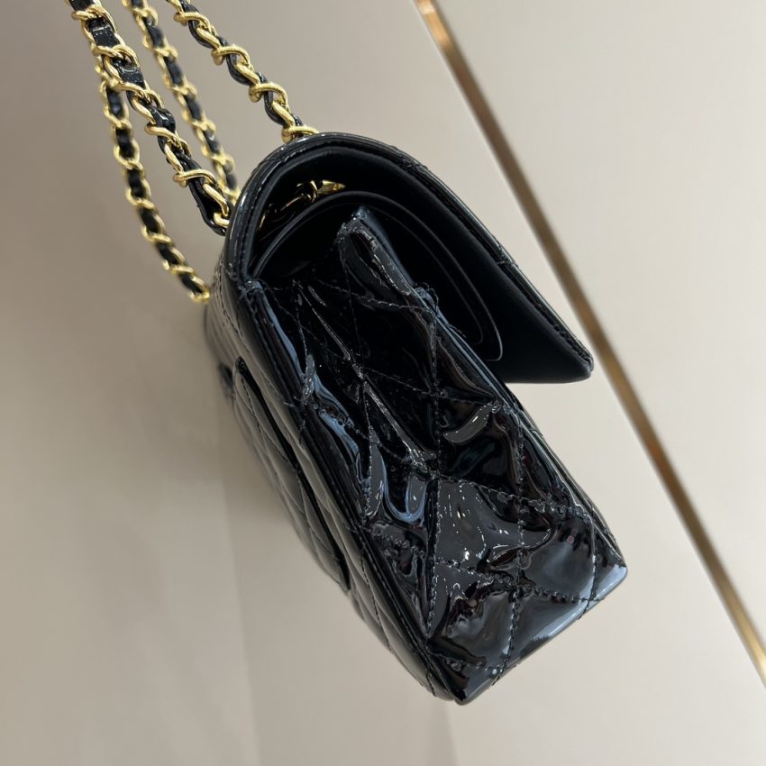 Chanel Classic Flap 25cm Patent Black 4 CHANEL Classic Flap 25cm Patent Black - chanel patent leather replica detail 3