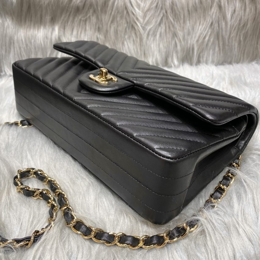 Chanel Classic Flap 25cm V Black 7 CHANEL Classic Flap 25cm V Black - chanel chevron bag replica detail 6