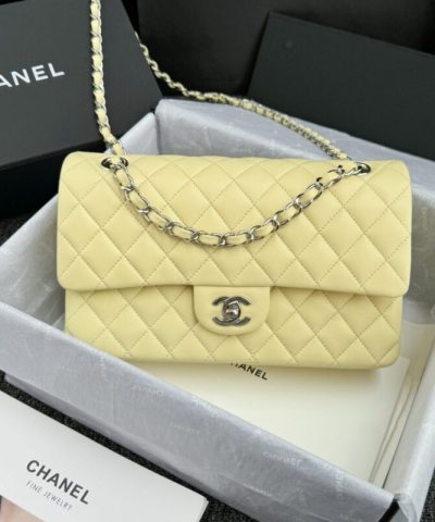 CHANEL Klassisk Flik 25cm Gul