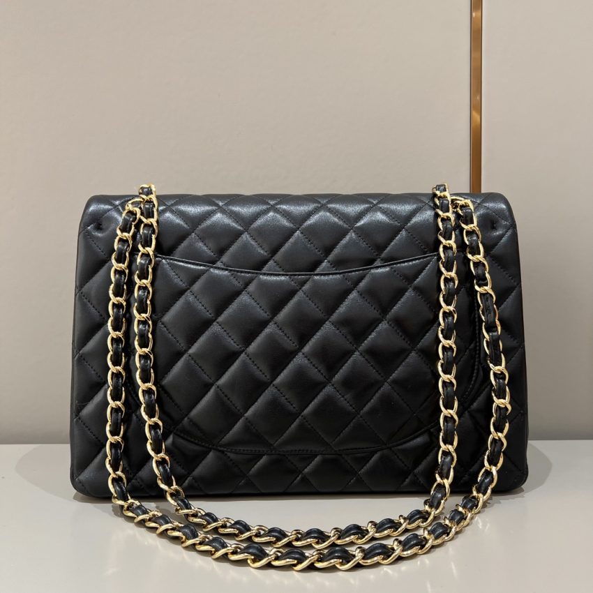 Chanel Classic Flap 33cm Maxi 2 CHANEL Classic Flap 33cm Maxi - chanel maxi flap replica detail 1