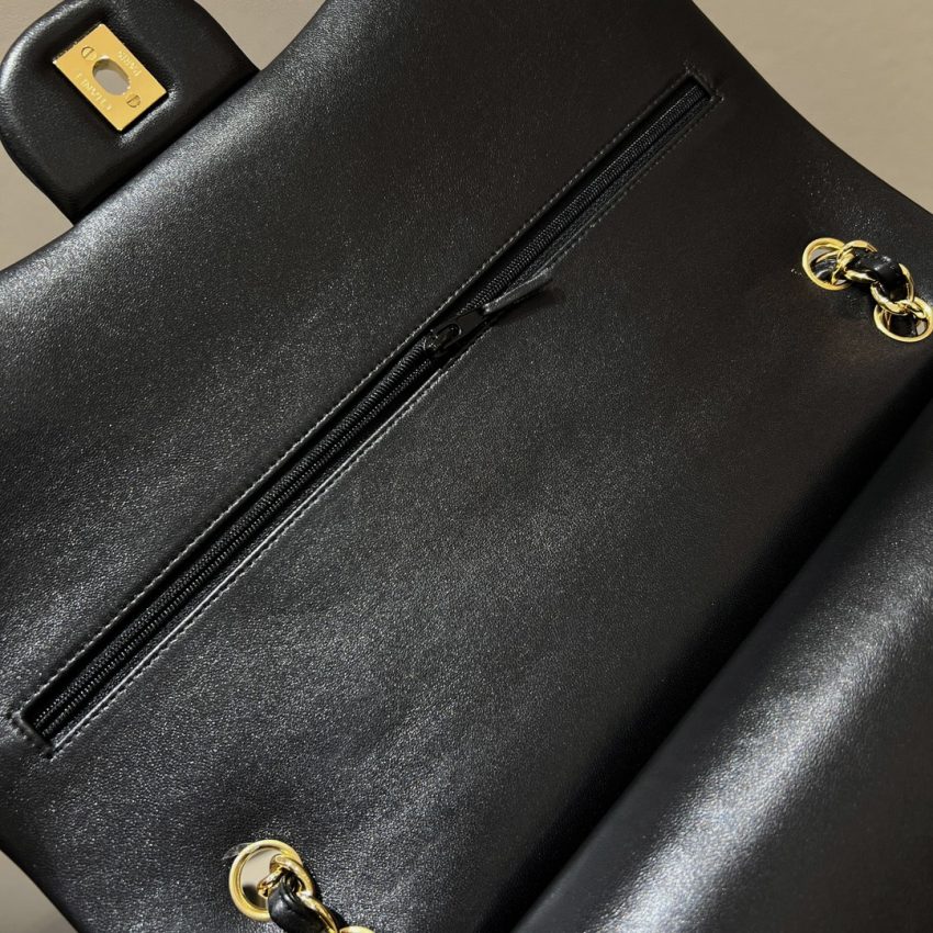 Chanel Classic Flap 33cm Maxi 8 CHANEL Classic Flap 33cm Maxi - chanel maxi flap replica detail 7
