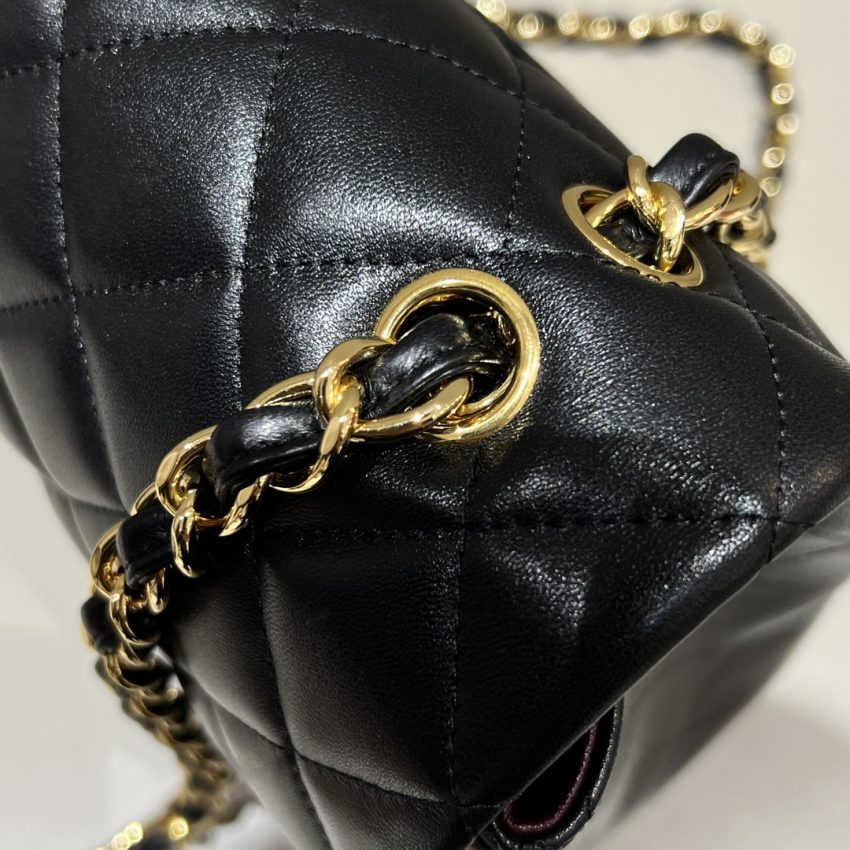 Chanel Classic Flap 33cm Maxi 9 CHANEL Classic Flap 33cm Maxi - chanel maxi flap replica detail 8