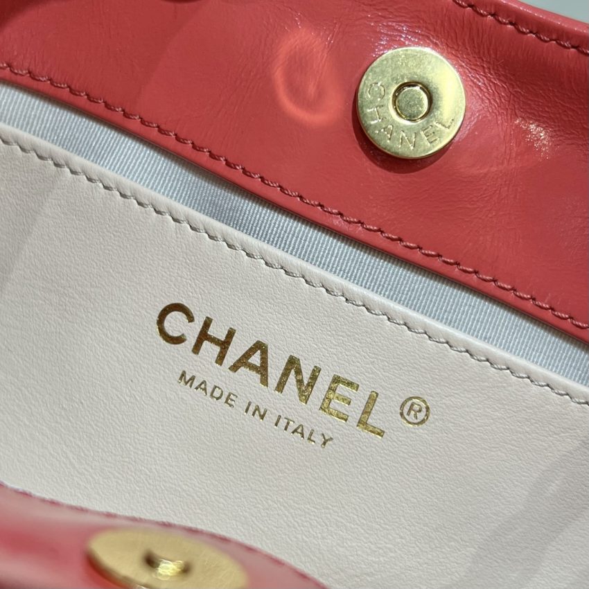 Chanel Hobo Small Red 6 CHANEL Hobo Small Red - fake chanel hobo red detail 5