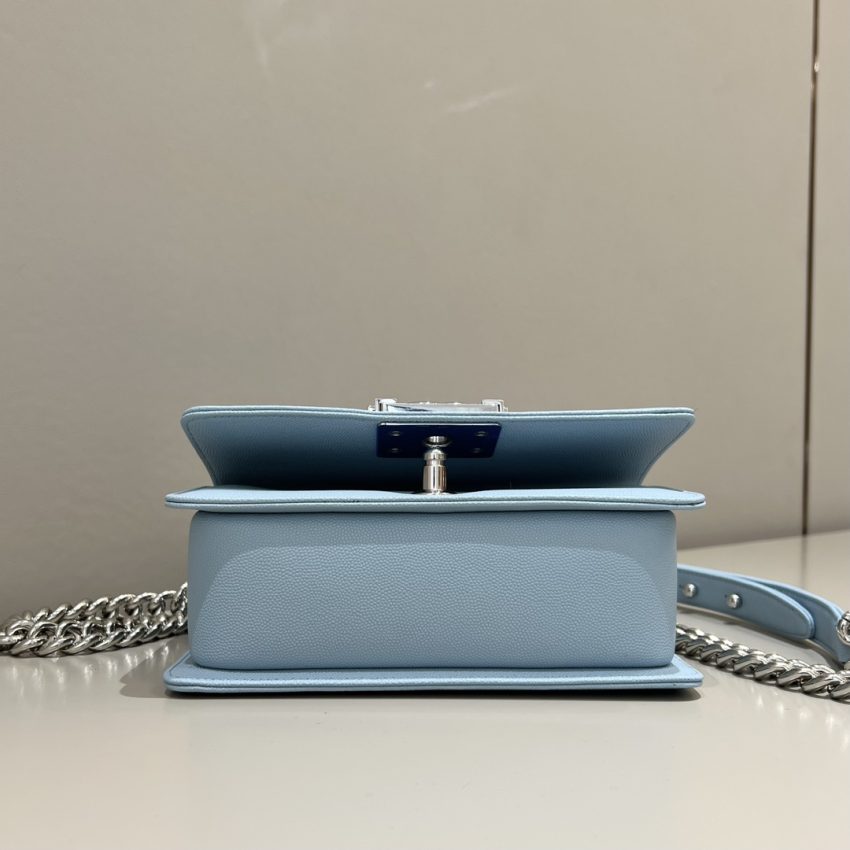 Chanel Le Boy Light Blue 5 CHANEL Le Boy Light Blue - chanel boy light blue dupe detail 4