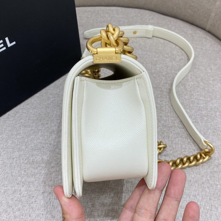 Chanel Le Boy White 7 CHANEL Le Boy White - fake chanel boy white detail 6