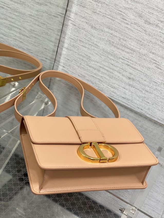 dior 30 montaigne apricot 4