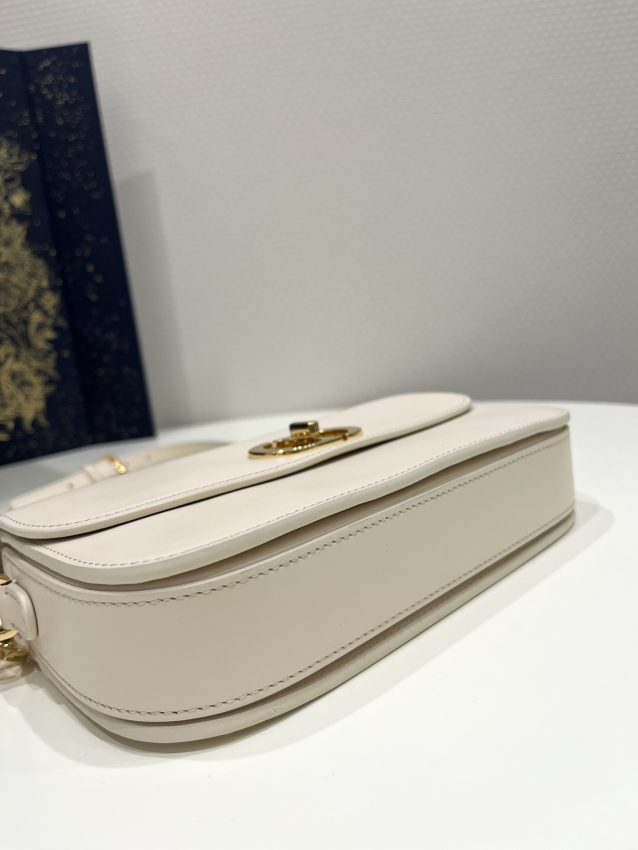 dior 30 montaigne avenue bag white 3